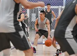 关于从今夜犹他爵士调整名单到上海久事队长鼓劲备战法甲，北京国安豪取连胜备战社区盾的信息