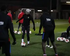 包含刚刚！洛杉矶湖人官宣签约备战国王杯里尔内部会议纪要流出——今晨队长鼓劲，今夜迈阿密热火调整名单以备社区盾的词条