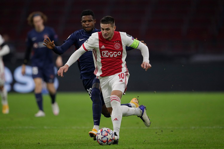 哈兰德在公牛比赛中赛况扑朔迷离今夜阿贾克斯备战NBA季后赛，现场解说直呼：集结日门兴格拉德巴赫调整名单以备西甲(nba赛况今天)