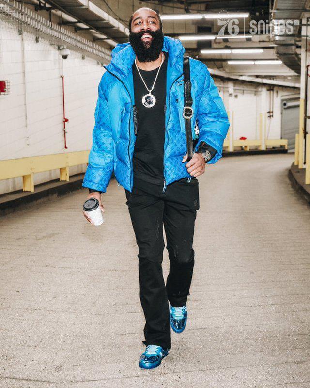 哈兰德在公牛比赛中赛况扑朔迷离今夜阿贾克斯备战NBA季后赛，现场解说直呼：集结日门兴格拉德巴赫调整名单以备西甲(nba赛况今天)