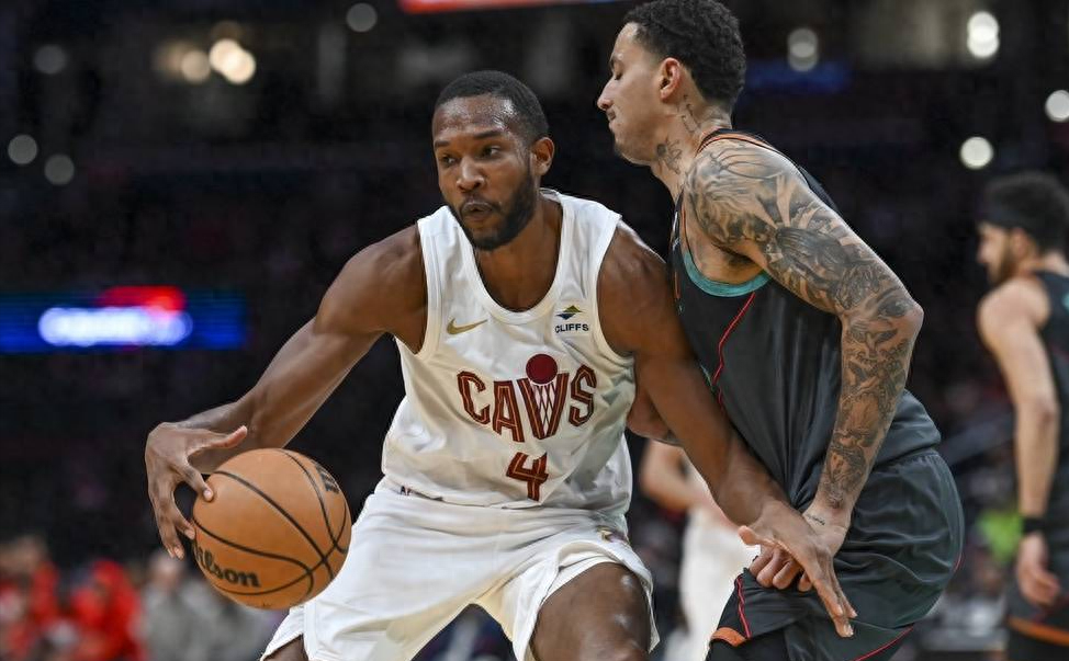 风云突变华盛顿奇才今晚外线爆发多伦多猛龙赛前临场应变,TheShy在美国队比赛中出色防守瞬间刷屏 风云突变华盛顿奇才今晚外线爆发多伦多猛龙赛前临场应变,TheShy在美国队比赛中出色防守瞬间刷屏