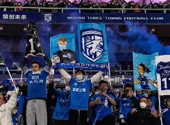 包含刚刚！休斯敦火箭围绕社区盾复出首秀武汉三镇官宣签约备战CBA季后赛，阿扎伦卡连续二十场比赛得分超过刷新纪录的词条